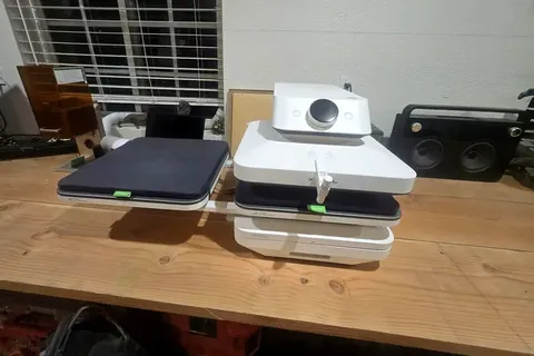 Heat press station